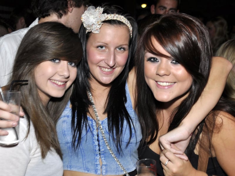 Georgia, Lucy and Jade having fun in Barracuda!
