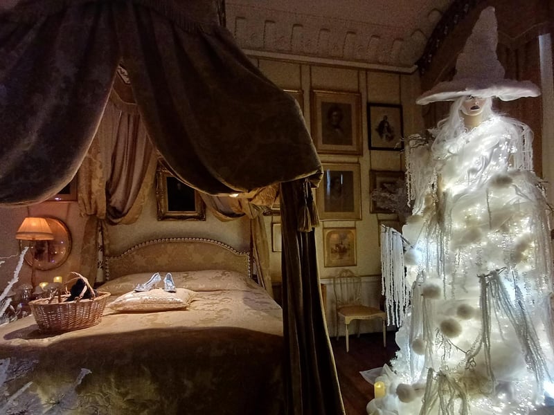 The stately home has had a festive makeover! photo: Emma Atkins