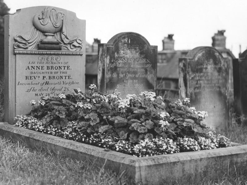 Famour writer Anne Bronte's grave in the 1950s.
