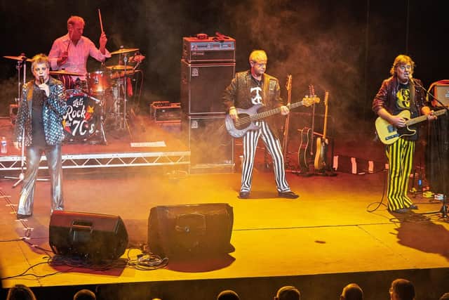 The show delivers unforgettable anthems from the 70s by bands such as Queen; Fleetwood Mac; The Who; AC/DC; and Elton John. Photo: Lozzom