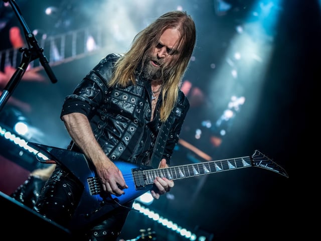 Guitarist rocking the venue! photo: Astro Dog