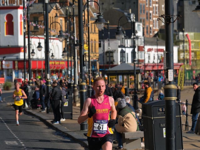 The Scarborough 10k winner Adam Theaker races on. Photo by Richard Ponter