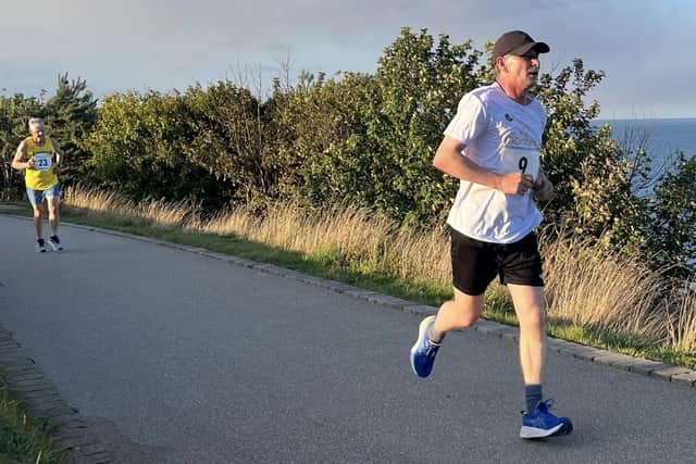 Forty-eight SAC members competed in the sixth race of the club’s Summer Handicap series, and the first finisher on handicap was Mark Bowes.
