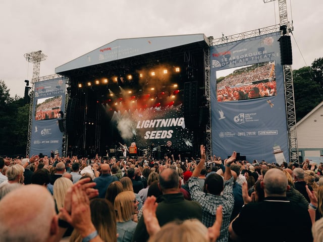 The Lightning Seeds open the show