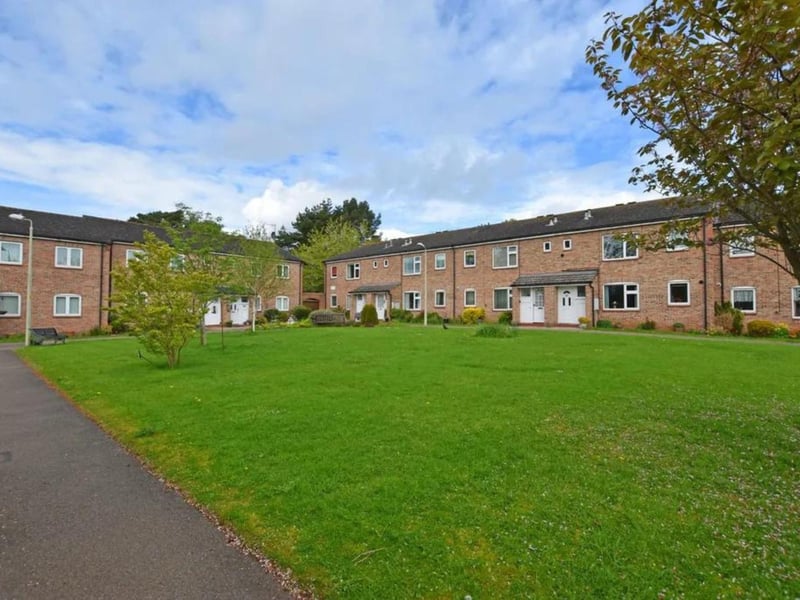 This two bedroom, one bathroom over-55s flat is for sale with Tipple Underwood for £155,000.