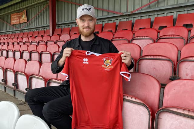 Mike Thompson steps down as Bridlington Town boss, Costello and Milham take over