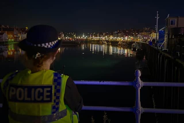 Residents are advised to refrain from disclosing possession of, showing interest in, or discussing any details around precious belongings/metals on the doorstep.