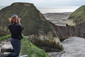 Beth Thompon counting seals on the beach (c) Cate Holborn Yorkshire Wildlife Trust