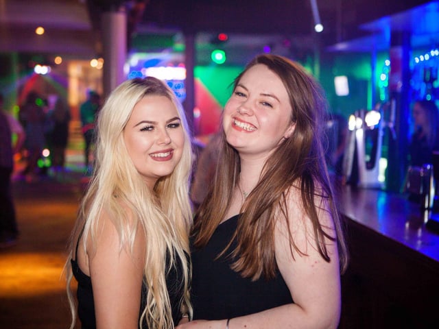 Jessica & Eloise in Quids Inn
