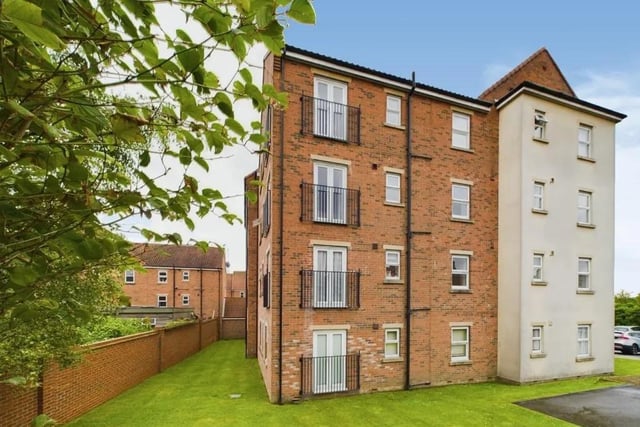 This two bedroom and one bathroom flat is for sale with Hunters with a guide price of £85,000.