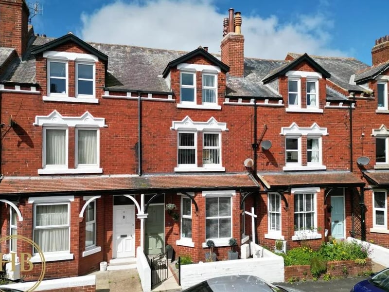 Five-bedroom townhouse for sale with Hope & Braim, £425,000
Photo: Zoopla