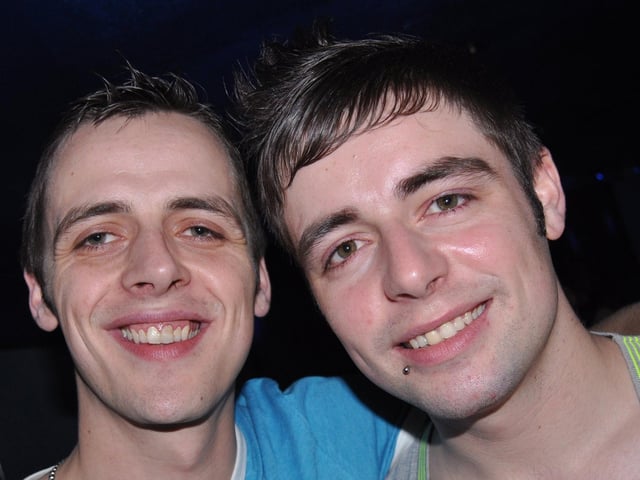 Jonnie and Jamie catch up.
