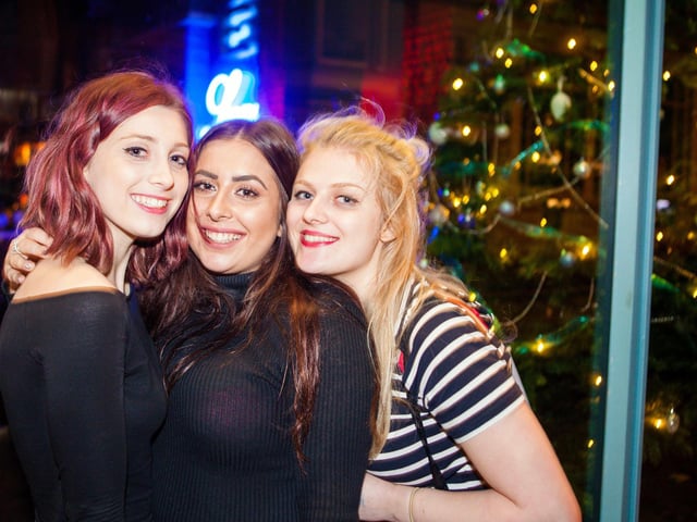 Jess, Courtney & Carla looking stunning.