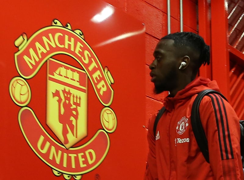 Manchester United are set to trigger a contract extension for Diogo Dalot following his fine form, leaving £50m England international Aaron Wan-Bissaka's role in the team uncertain (The Star)