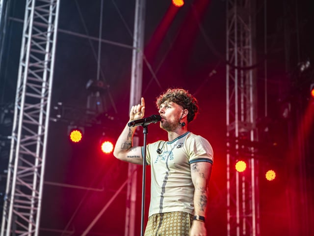 Tom Grennan said : "What an incredible venue. I am so honoured to be here and I've got a feeling this could be, and will be, the best gig of my life!”