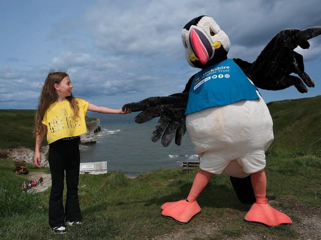 Mia meets Cliff at the Flamborough Puffin Festival.