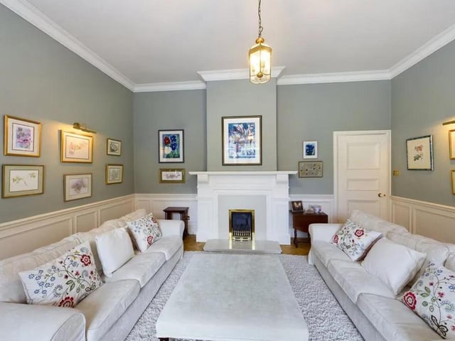 The sitting area.