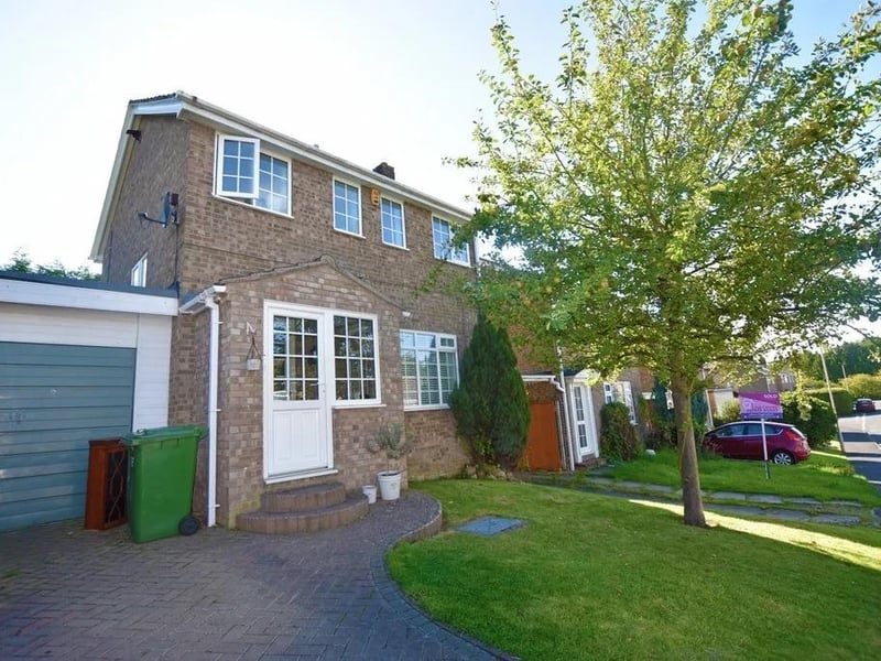 This three bedroom and one bathroom detached house is for sale with Tipple Underwood for £250,000