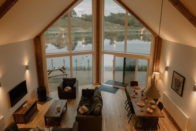 The lodges at Twin Lakes boast panoramic floor to ceiling windows, spacious bedrooms, spa bath, rainforest showers and a contemporary open plan kitchen and lounge with staircase leading to a self-contained first floor.