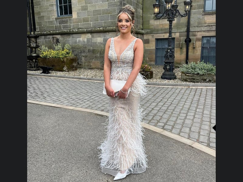 A fabulous dress with a bit of 1920's flare.
