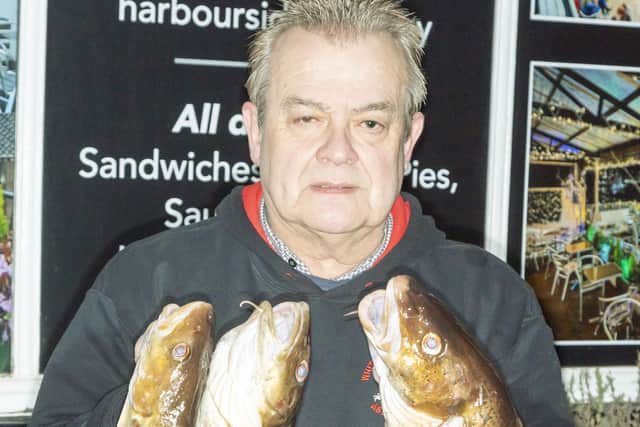 Dave Perrett with Sunday's Heaviest Bag of Fish 9lb 8½ oz. Photo by Peter Horbury