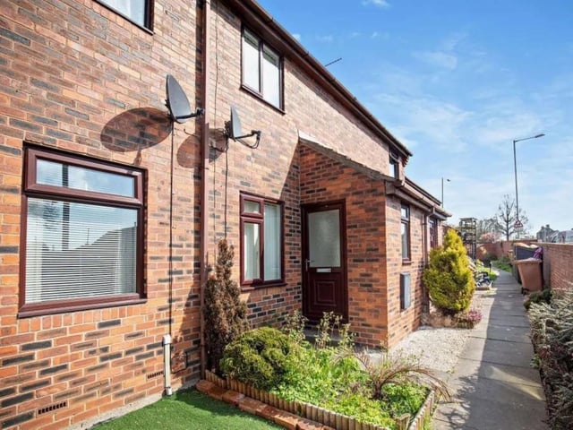 This two bedroom and one bathroom terraced house is for sale with MyNewStreet for £130,000.