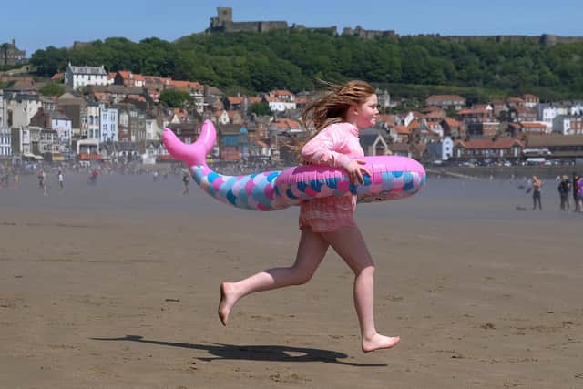 This bank holiday is set to bring a mixture of sunshine and showers to the coast, according to the Met Office.