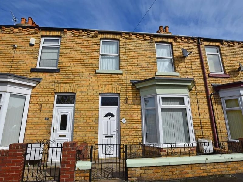 This three bedroom and one bathroom terraced house is for sale with Tipple Underwood with a guide price of £125,000