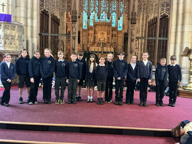 West Cliff School year 5 (Dolphin) class.