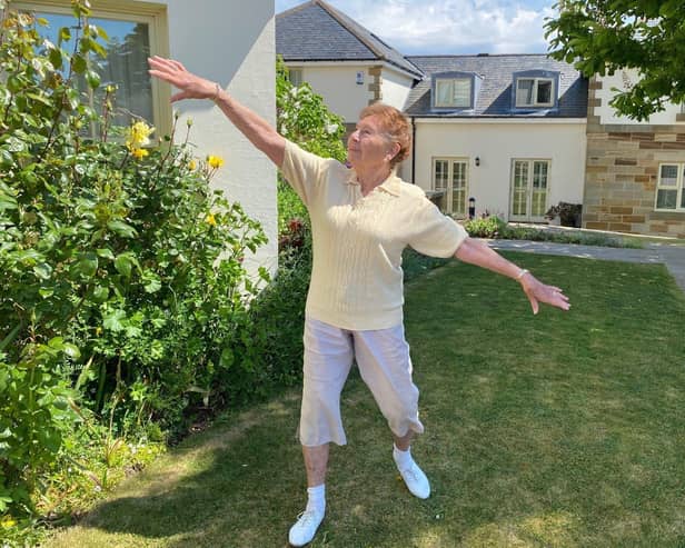 Barbara Benson-Smith dancing 90,000 steps for her 90th birthday, in lockdown.