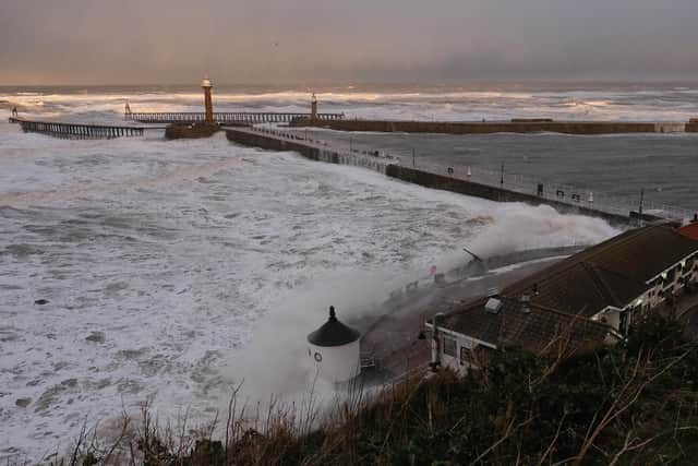 The flood warning is in place from 5:00am until 6:30am tomorrow morning (October 19). Photo courtesy of Ian Forsyth/Getty Images.