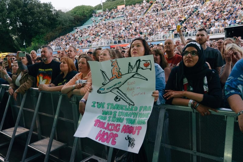Fans eagerly awaiting Snow Patrol to come on stage. picture: Cuffe & Taylor