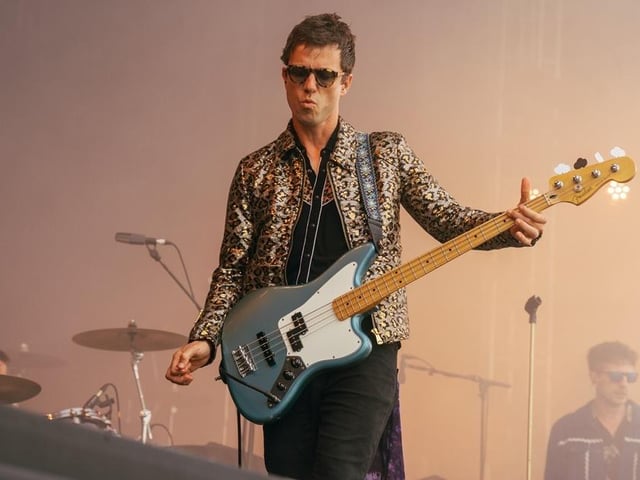 Apollo Junction take to the stage. photo: Cuffe & Taylor