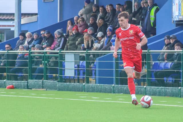 Town's Stan Hewitt works his way down the wing during the 2-2 draw at Pontefract. Photo by Ewan Cameron