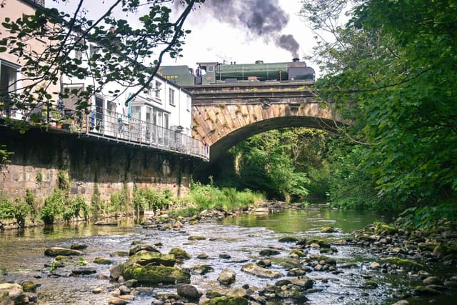 North Yorkshire Moors Railway startet dringenden Spendenaufruf für Brücke ...