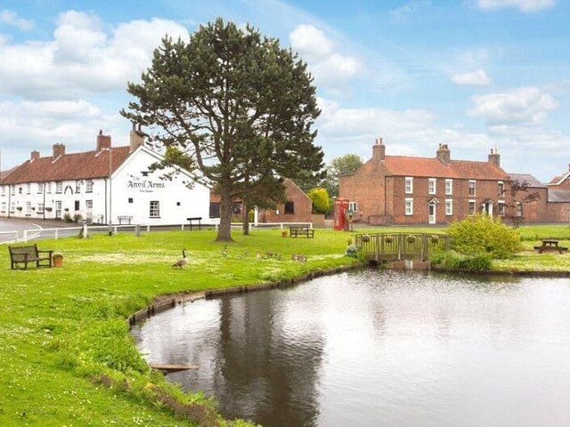 The village is picturesque with a duck pond, and a traditional country pub, along with a village school and a church.