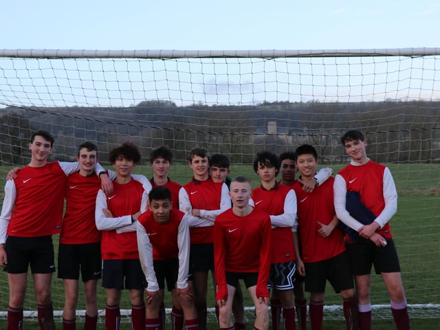 Fyling Hall School football team.