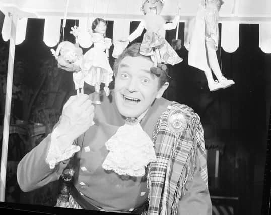 Jimmy Logan in 'Goldilocks and the Three Bears' at the King's Theatre in December 1966.
