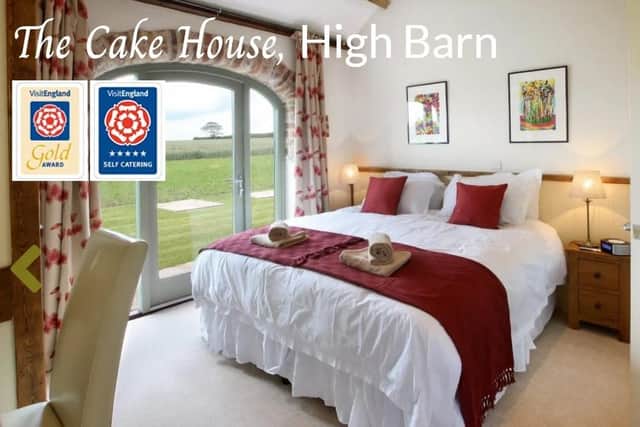 The Cake House offers luxury ground floor self-catering cottage holiday accommodation.
