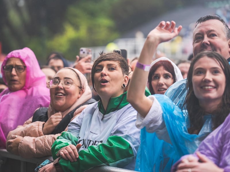 The rain didn't spoil the fun for Dermot Kennedy's fans!