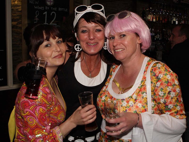 Claire, Jayne & Dawn from Potter Hill Fish & Chip shop.
132508j