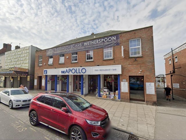 The Apollo is located on Prince Street, Bridlington. It is a pub, restaurant and bar with outdoor seating that overlooks the harbour.