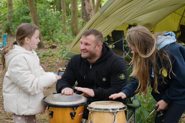 DadFest is a festival run by The Dads’ Network CIC that aims to get dads and their children out and about in nature.