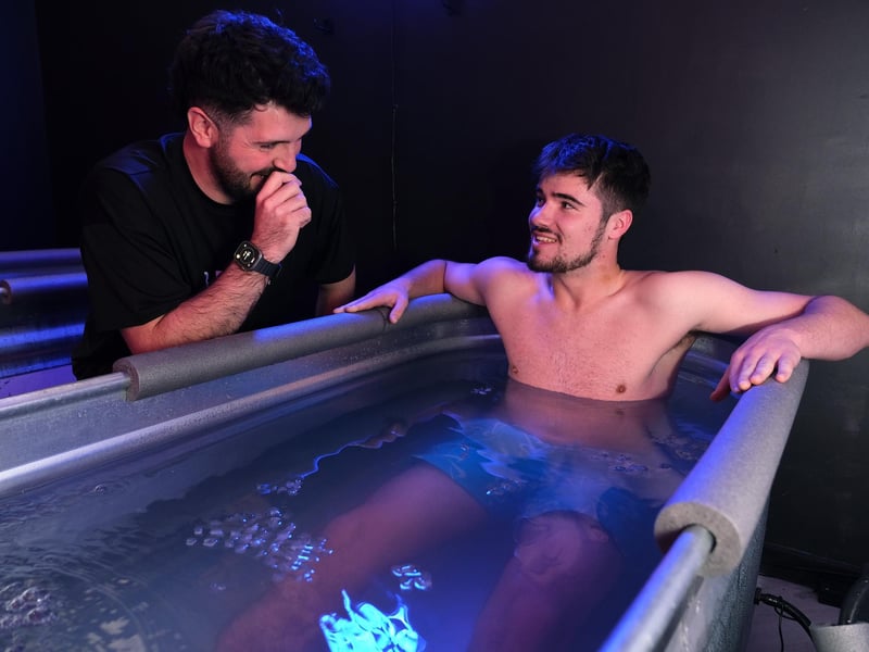 Using the hot and cold therapy is said to greatly improve general wellbeing