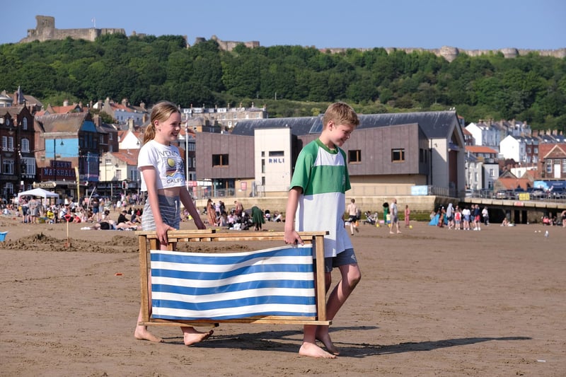 Taking the deck chair to the beach