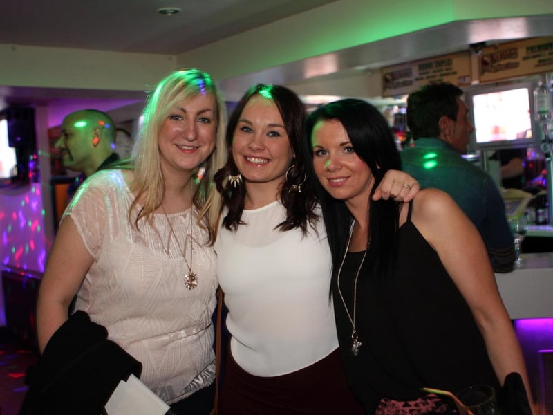 Ailsa, Kelly and Lauren catching up in Snowy's