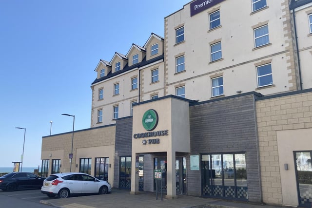 Bridlington Seafront Cookhouse & Pub is situated on Bridlington's seafront on Albion Terrace. It has 392 'excellent' reviews on Tripadvisor, one review said "We enjoyed a lovely meal here, great value for money, very nice food, and great table service with a smile."