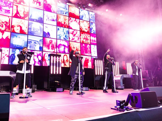 JLS celebrate their fans