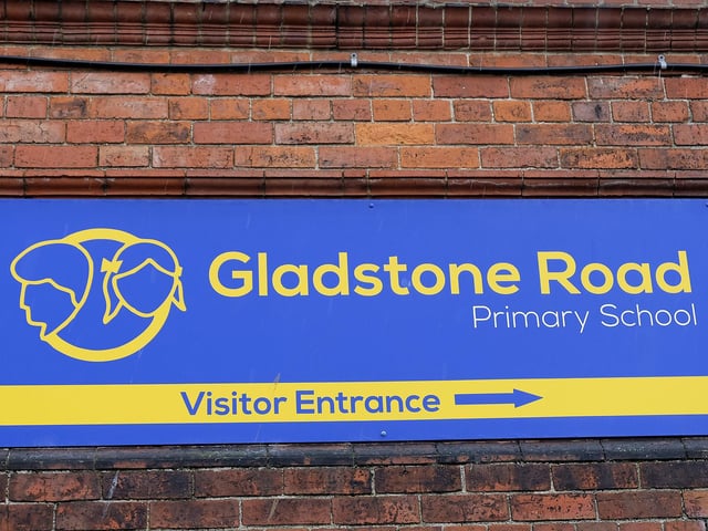 At this school, a total of 524.5 days were lost to illness in 2021/22, an average of 13.8 per teacher. 33 teachers took sickness absence, representing 86.8% of the workforce.