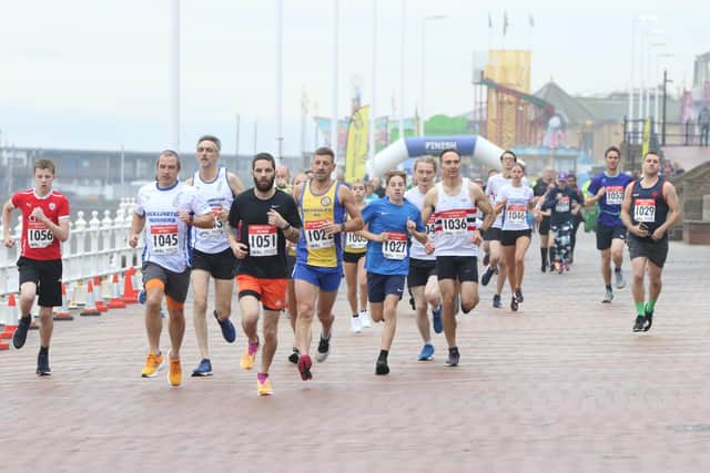 Action from the Sewerby Sprint 5K.